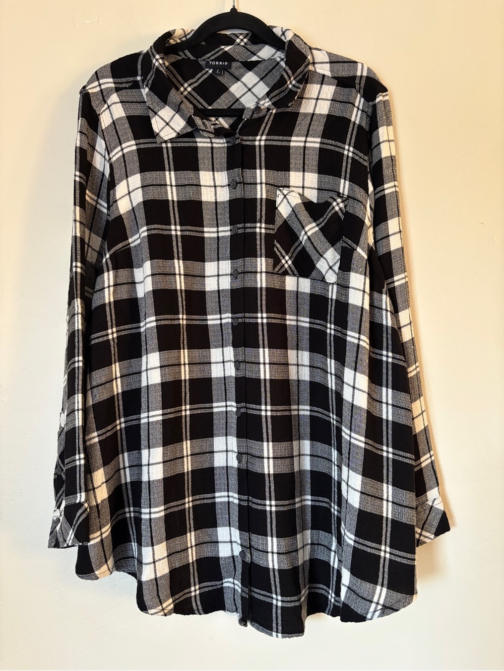 Torrid Black White Plaid Long Sleeve Button Front Shirt Size 2